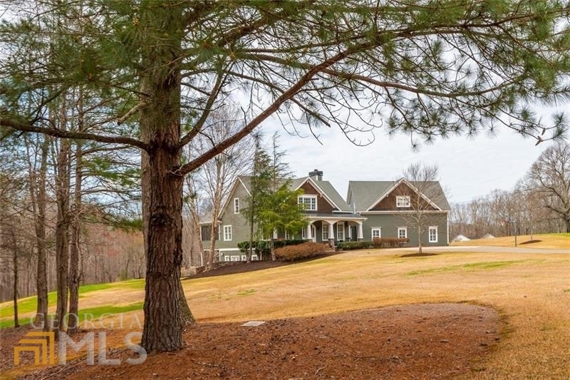 Property Photo:  1021 Avery Road  GA 30115 