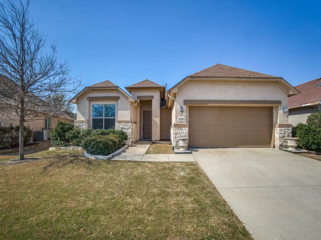 Property Photo: 9705 Rivercrest Drive TX 76207