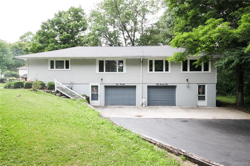 Property Photo:  1090 Stolle  NY 14059 