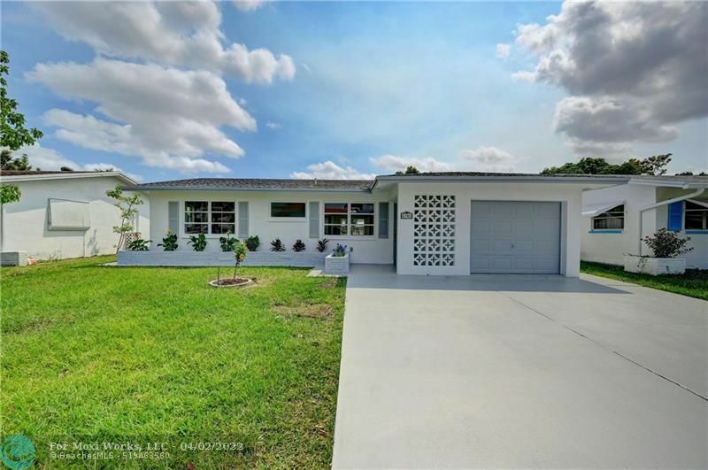 Property Photo: 6704 NW 57 Drive FL 33321