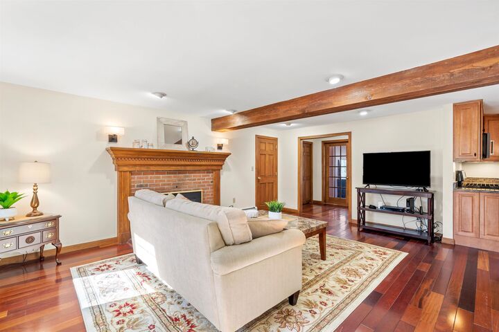 Property Photo: 39 Rangers Drive NH 03051