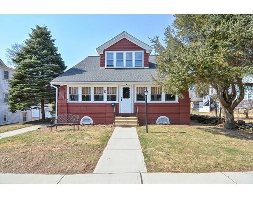 Property Photo:  17 Dresser St  MA 01570 