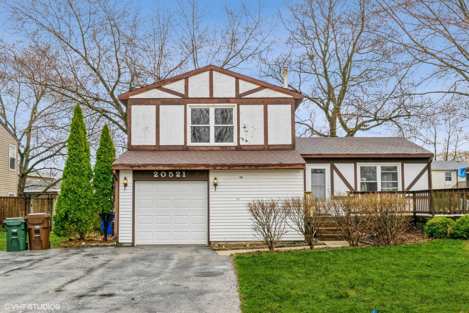 Property Photo:  20521 S Driftwood Drive  IL 60423