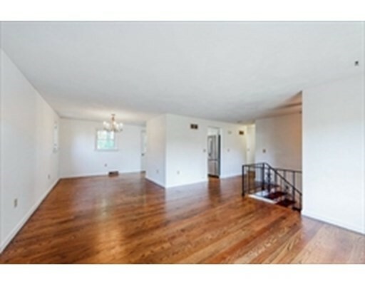 Property Photo: 3 Lacosta Dr MA 01760