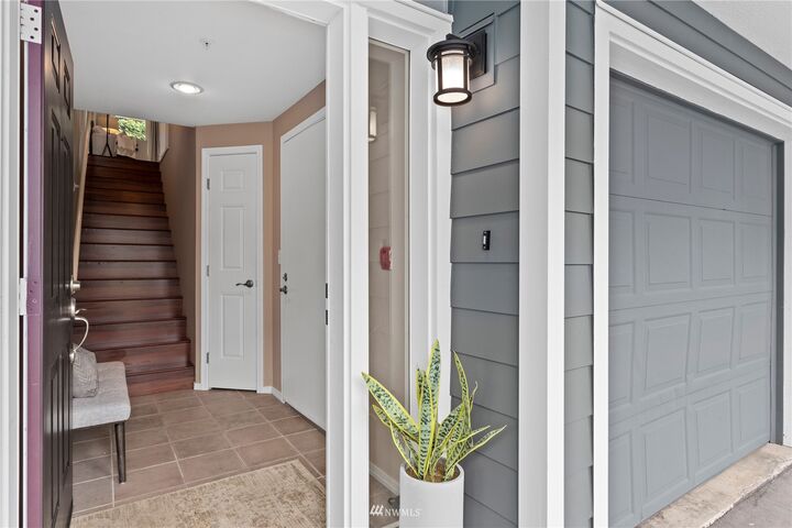 Property Photo: 16125 Juanita Woodinville Way NE 1010 WA 98011