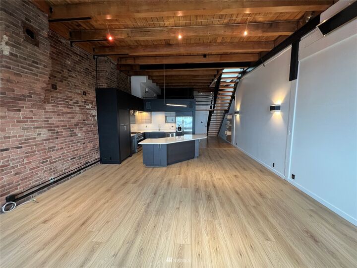 Property Photo: 80 S Jackson Street 405 WA 98102