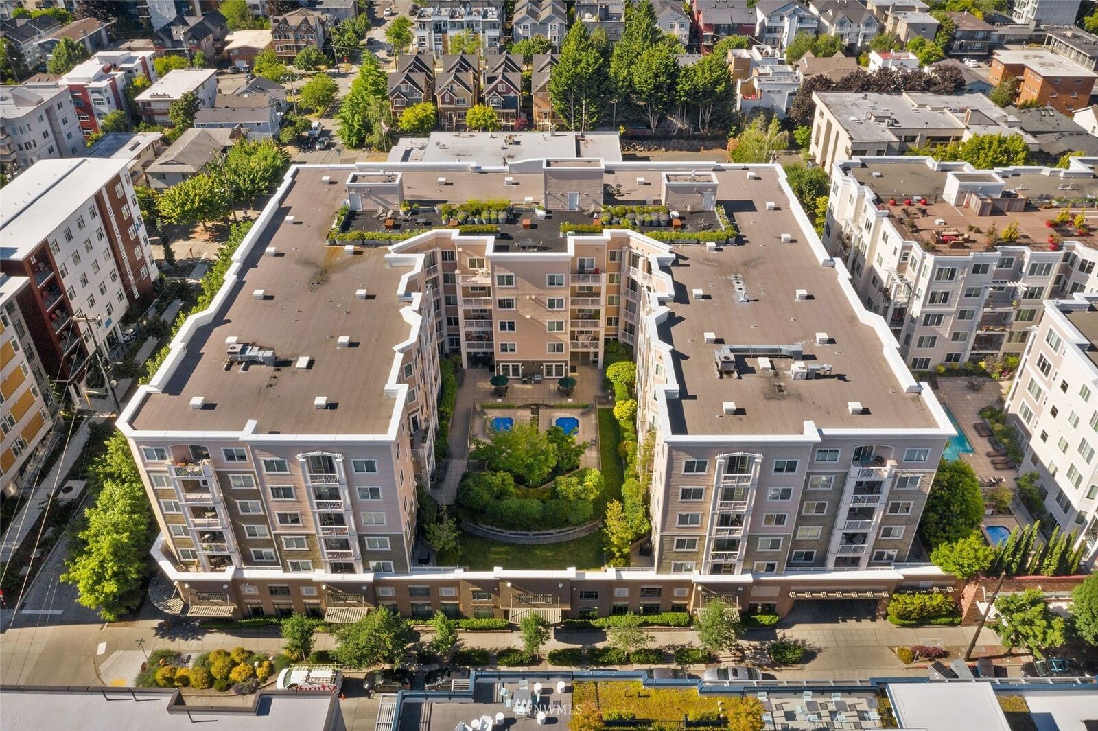 Property Photo:  1545 NW 57th Street 428  WA 98107 