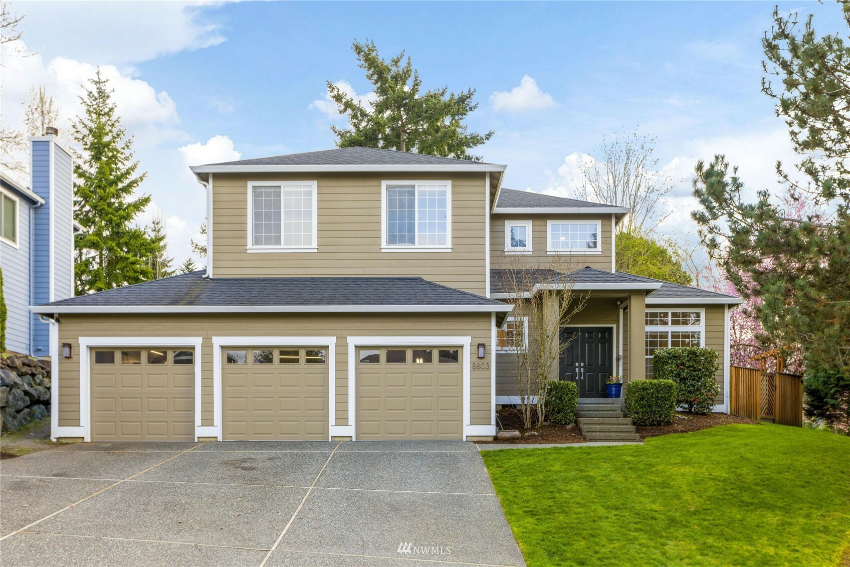 Property Photo:  8803 NE 160th Place  WA 98028 