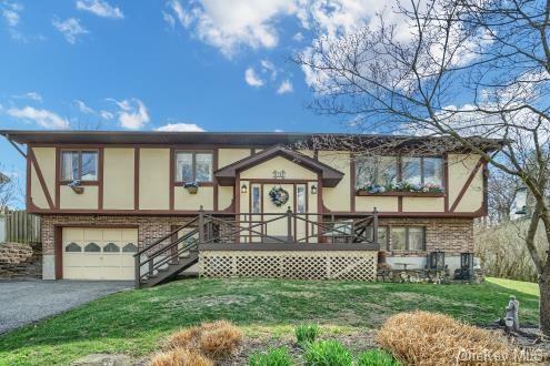 14 Autumn Lane  Stony Point NY 10980 photo