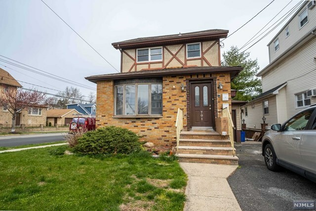 Property Photo:  701 Ten Eyck Avenue  NJ 07071 