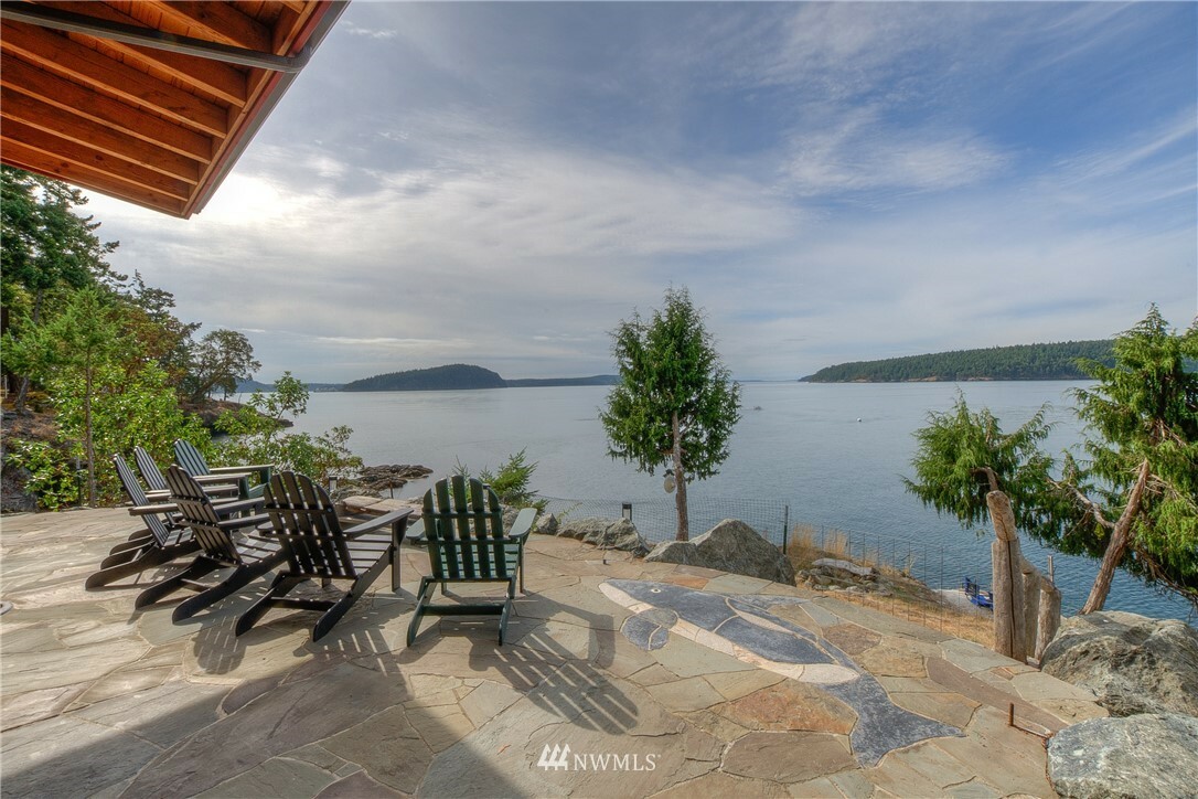 Property Photo:  1392 Foster Point Road  WA 98280 