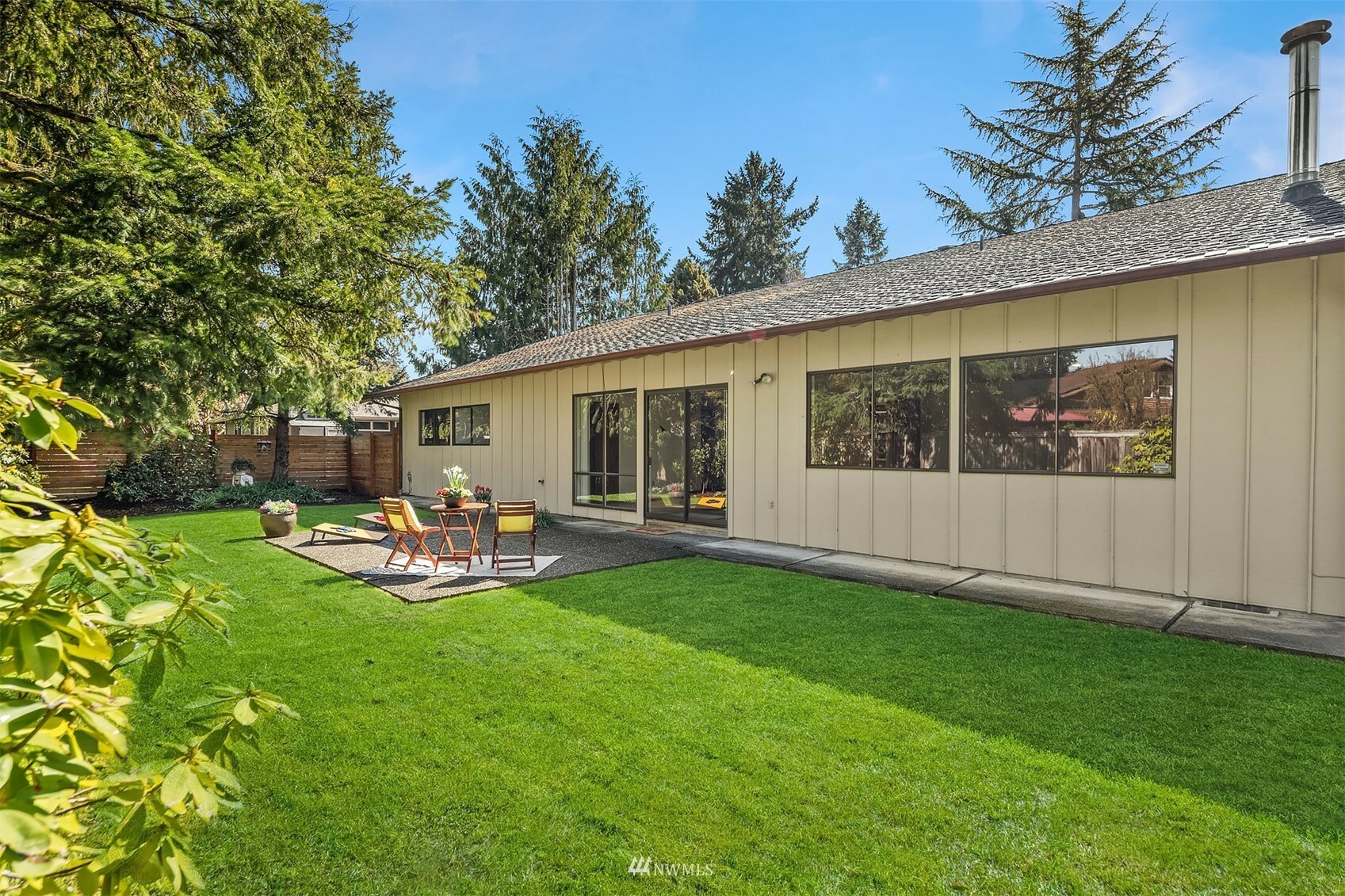 Property Photo: 17938 NE 13th Street WA 98008