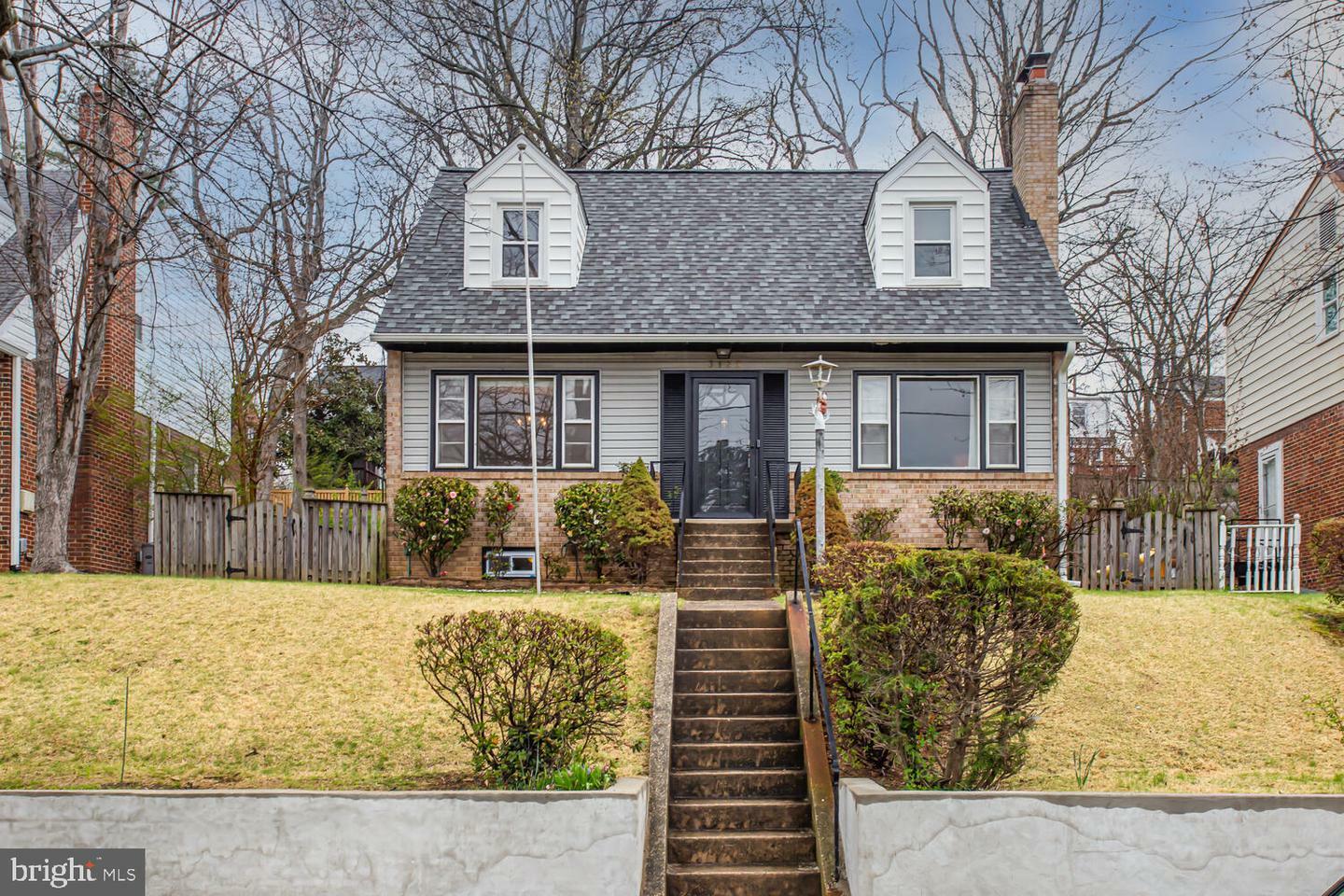 Property Photo:  3129 Laurel Avenue  MD 20785 