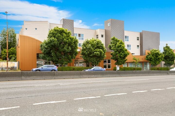 4020 Aurora Avenue N 303  Seattle WA 98103 photo
