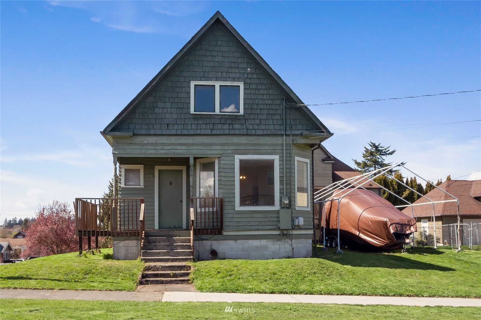 Property Photo: 1215 N 10th Street WA 98403