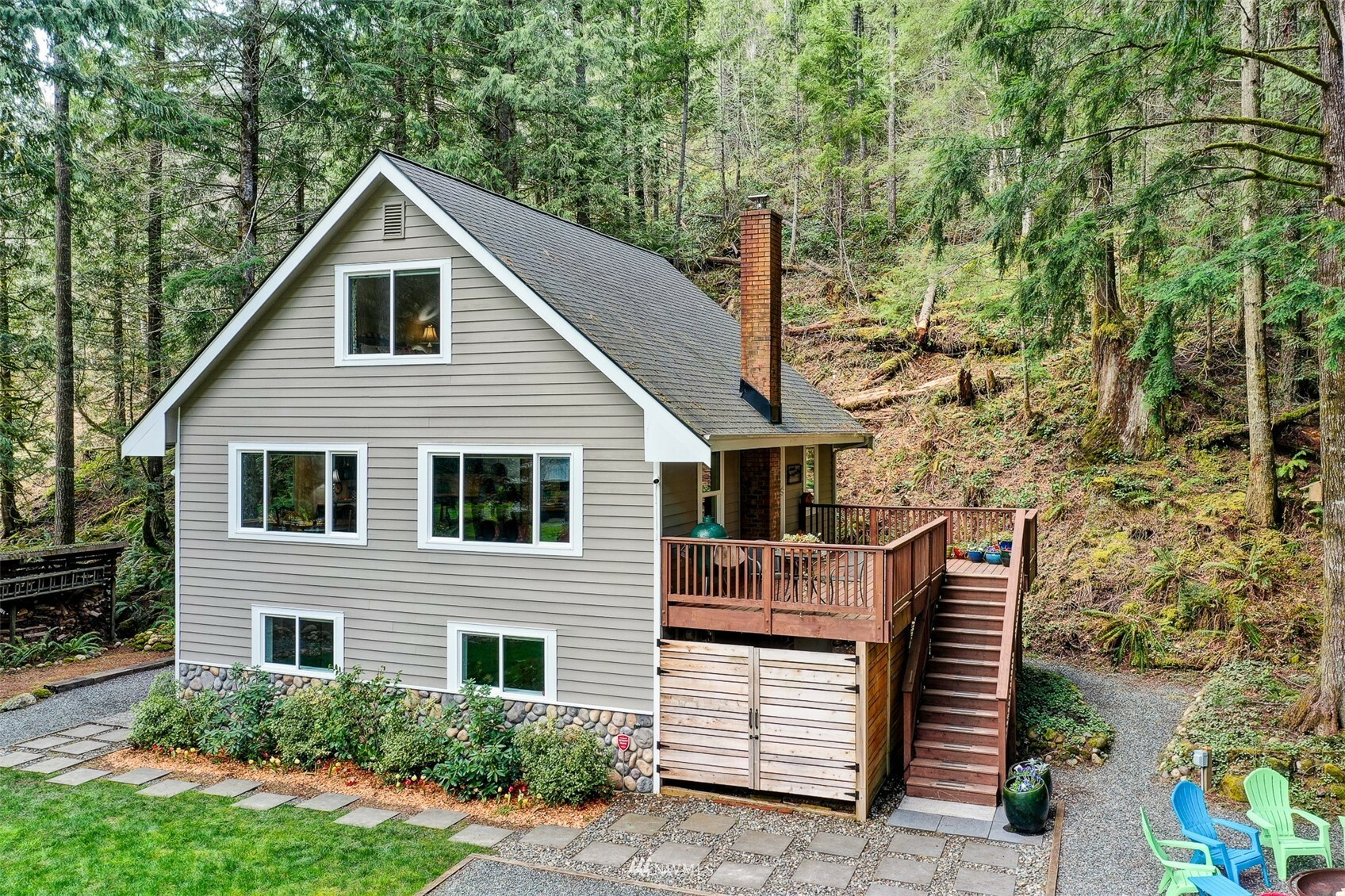 Property Photo:  44940 SE 70th Street  WA 98065 