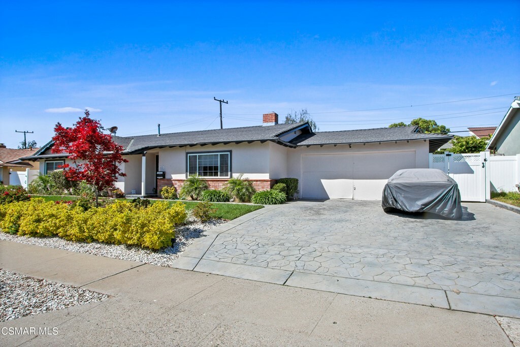 Property Photo:  681 Jenny Drive  CA 91320 