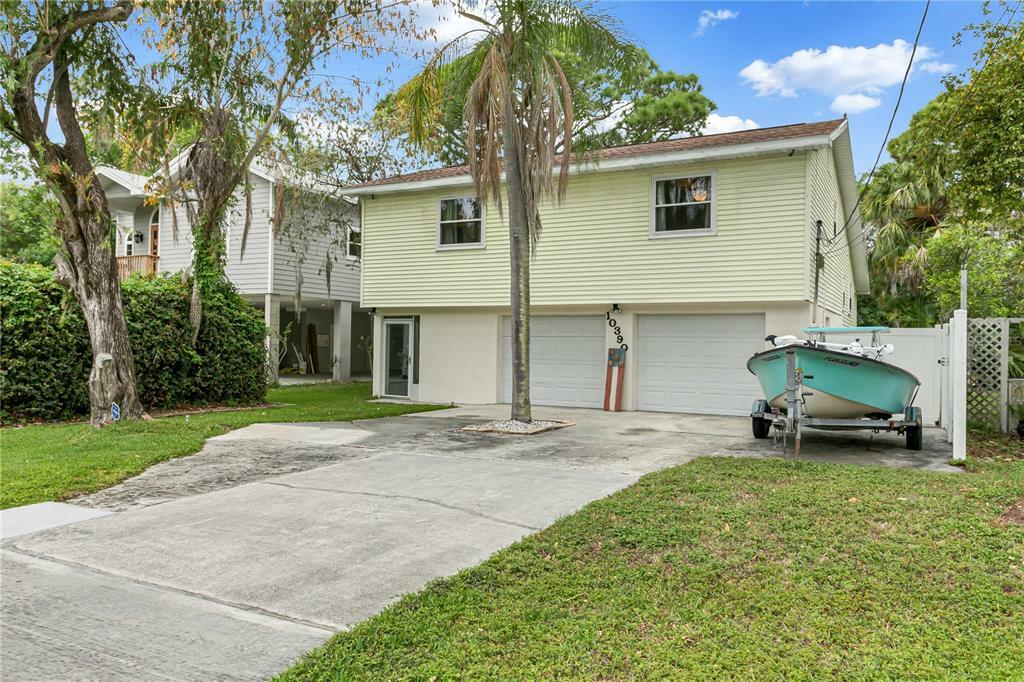 Property Photo:  10390 San Martin Boulevard NE  FL 33702 