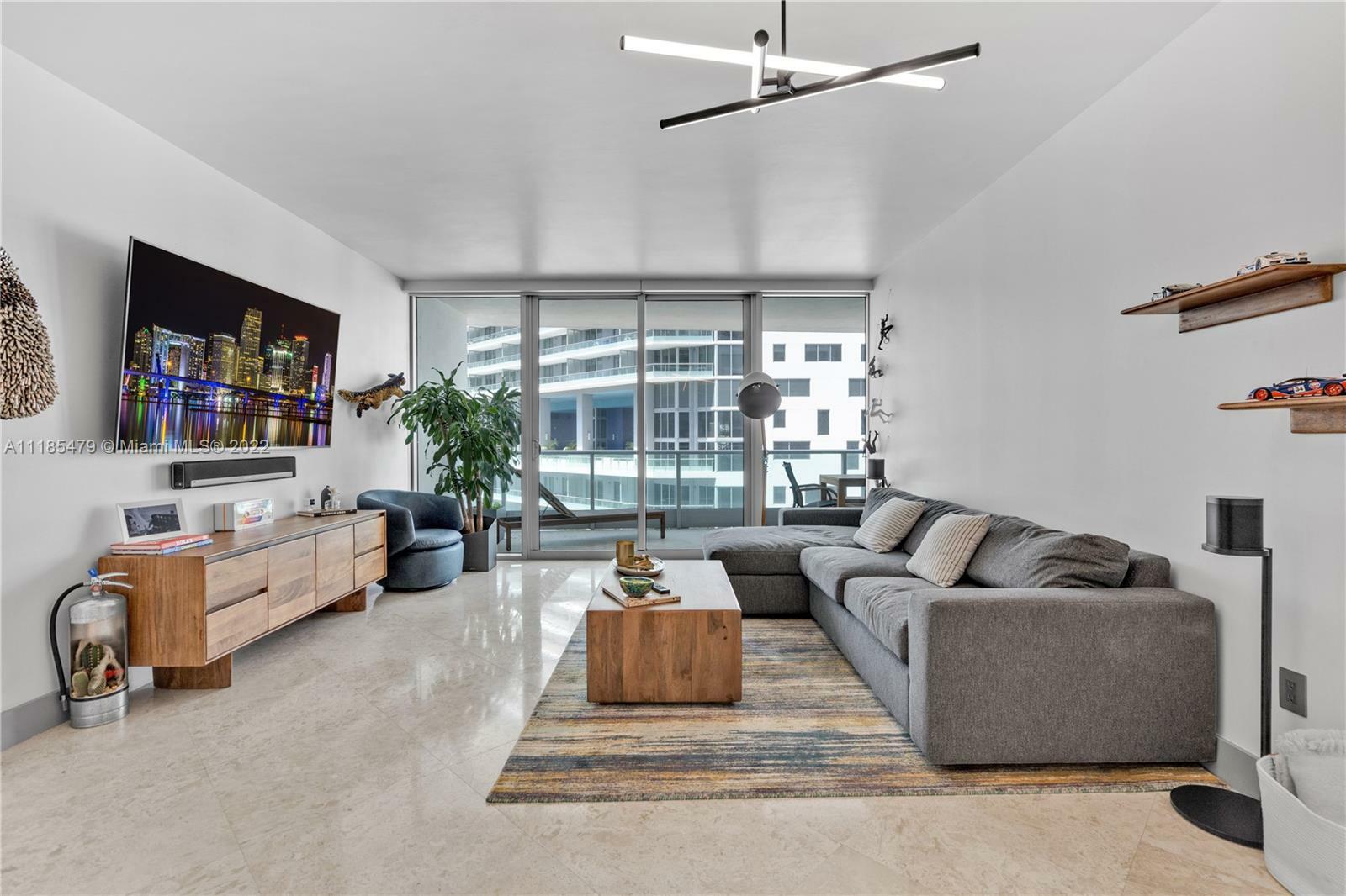 Property Photo:  1331 Brickell Bay Dr 1406  FL 33131 