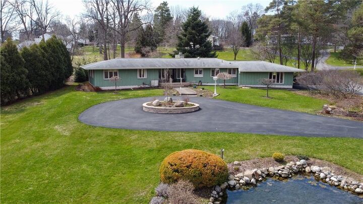 1 White Springs Circle  Geneva-Town NY 14456 photo