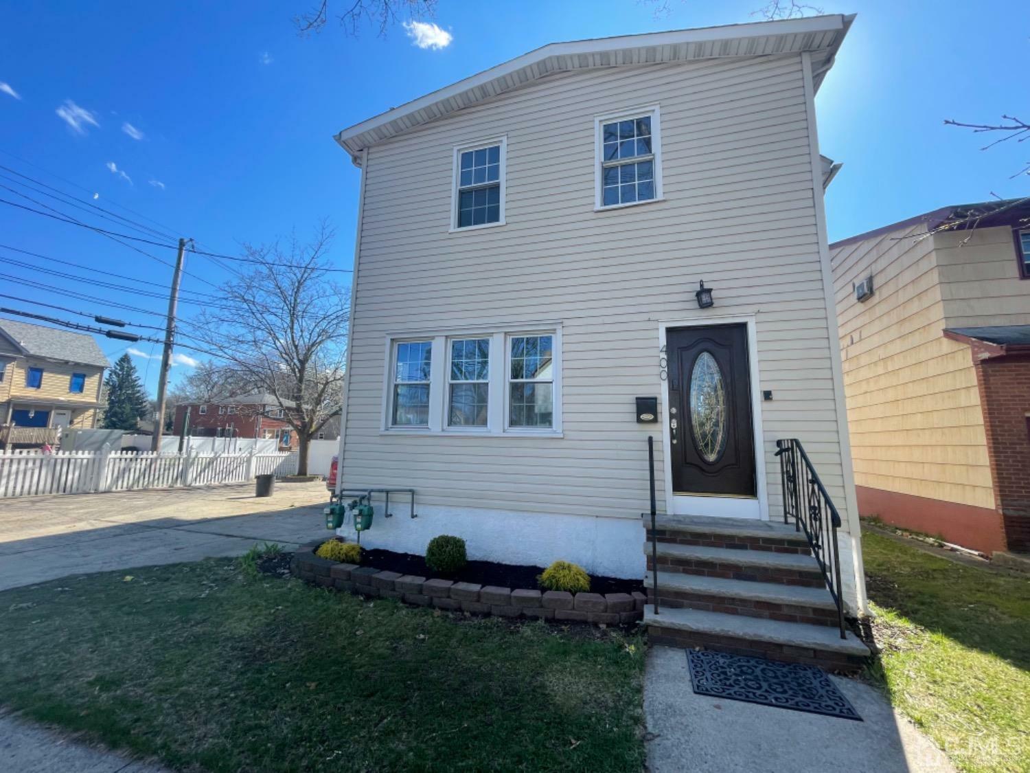 Property Photo:  400 W Scott Avenue  NJ 07065 