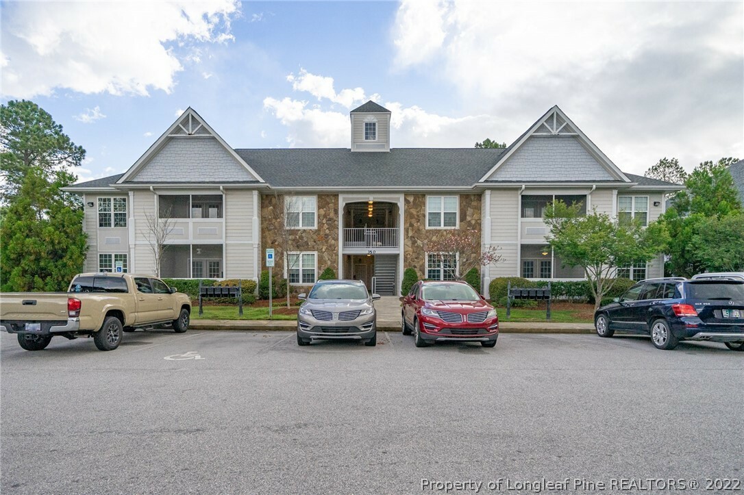 Property Photo: 350 Gallery Drive 203 NC 28390