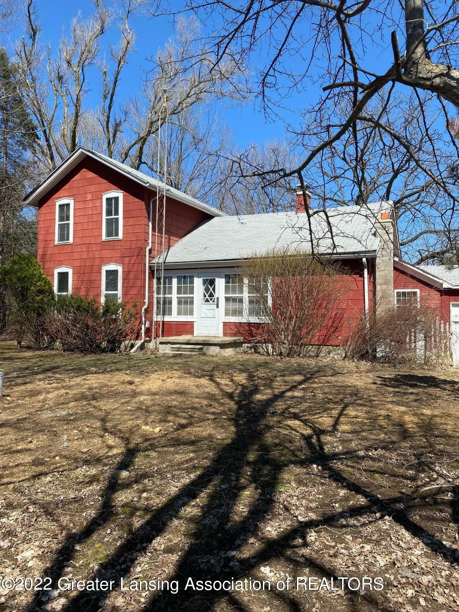 Property Photo:  2007 E Dexter Trail  MI 48819 