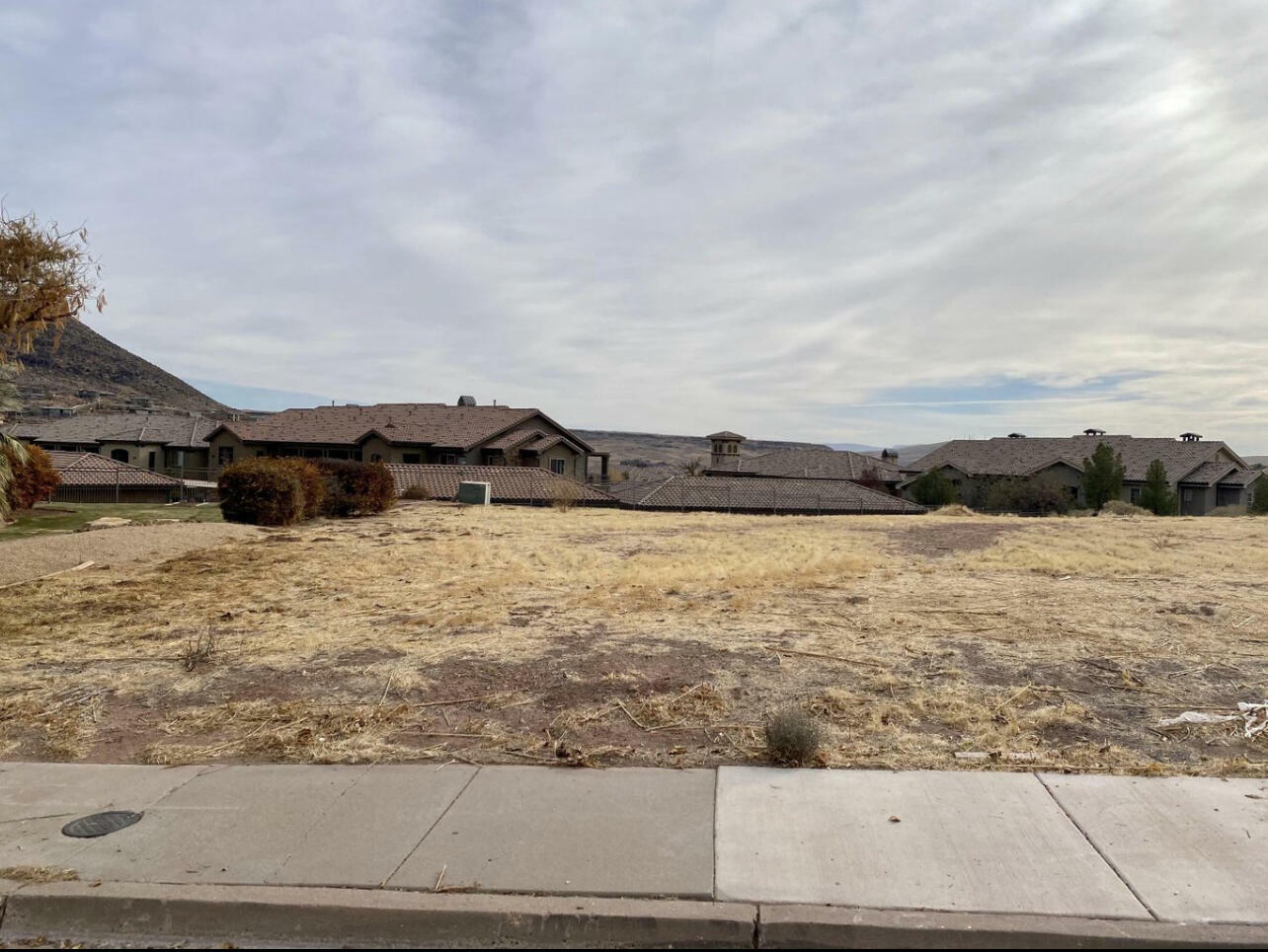 Property Photo:  913 S Ostler Way  UT 84770 