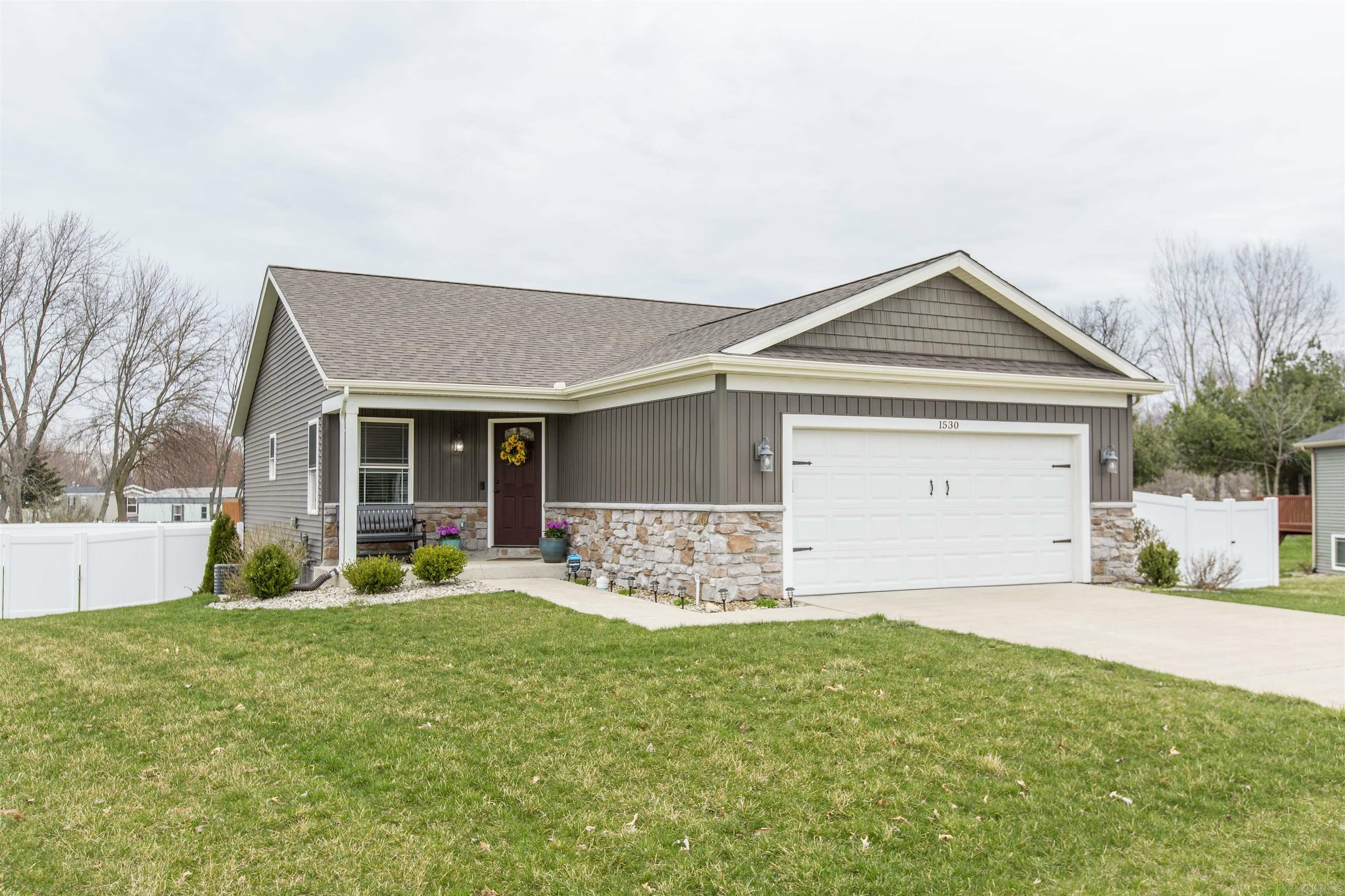 Property Photo:  1530 Tall Grass Prairie Drive  IN 46544 