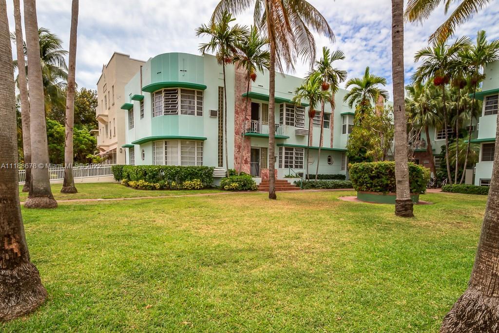Property Photo:  1250 Pennsylvania Ave 9  FL 33139 