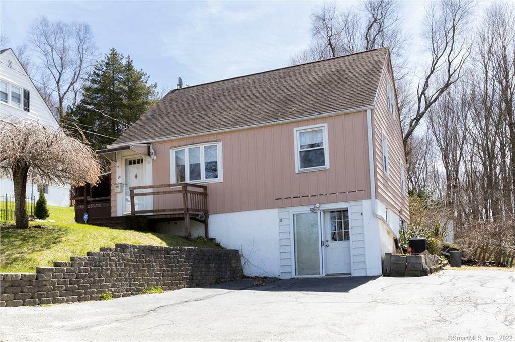 28 Waverly Street  Waterbury CT 06710 photo