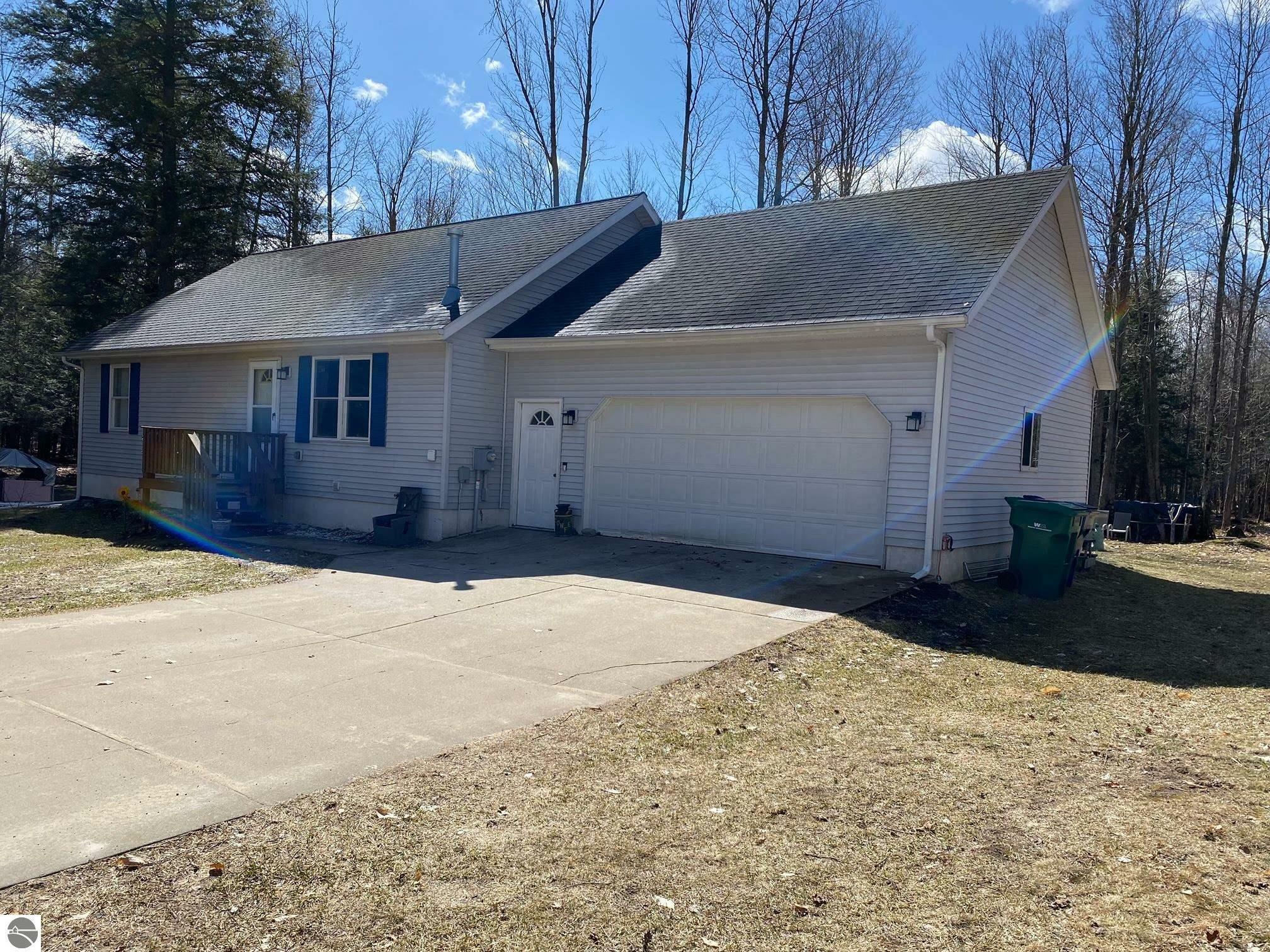 Property Photo:  4810 E 28 Road  MI 49601 