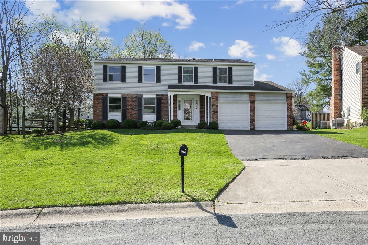 Property Photo: 7728 Barnstable Place MD 20855
