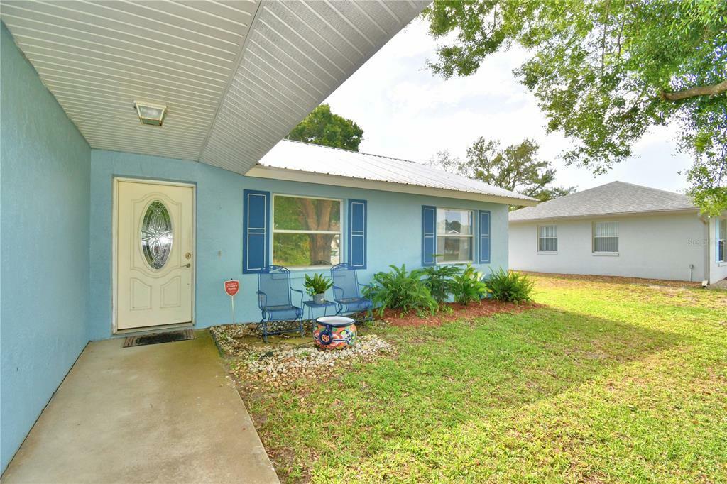 Property Photo:  4428 Leaf Road  FL 33875 