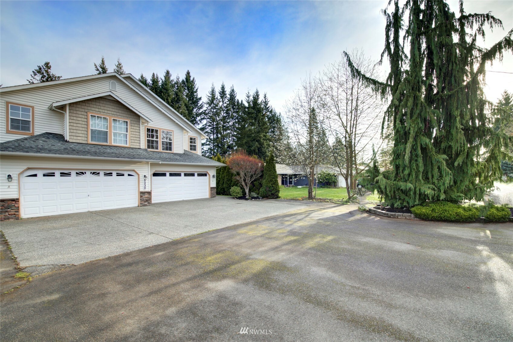 Property Photo:  5230 122nd Place NE B  WA 98271 