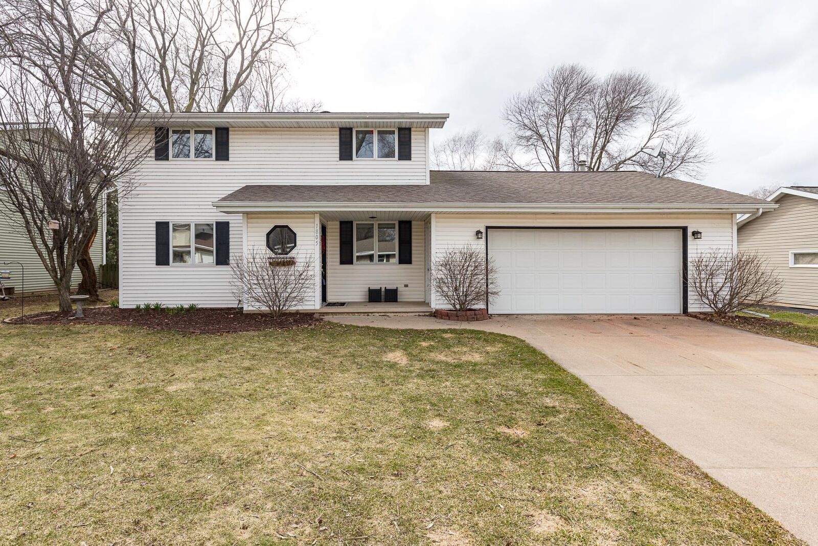 Property Photo: 1805 S Mayfair Drive WI 54914