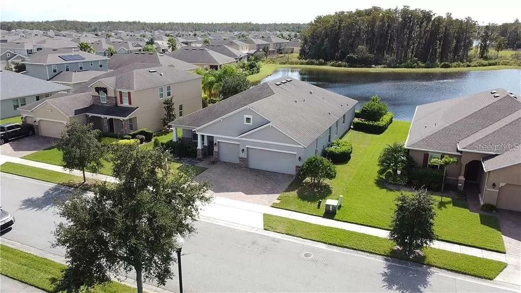 Property Photo:  3942 Parkhouse Drive  FL 32824 