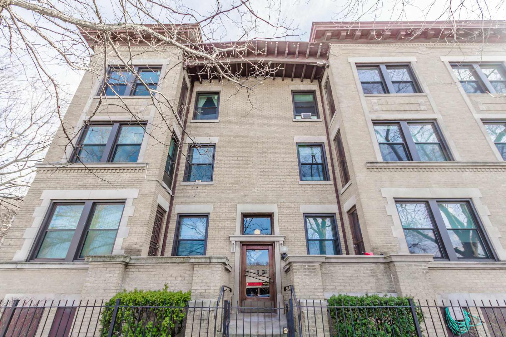 Property Photo:  1235 E 53rd Street 3  IL 60615 