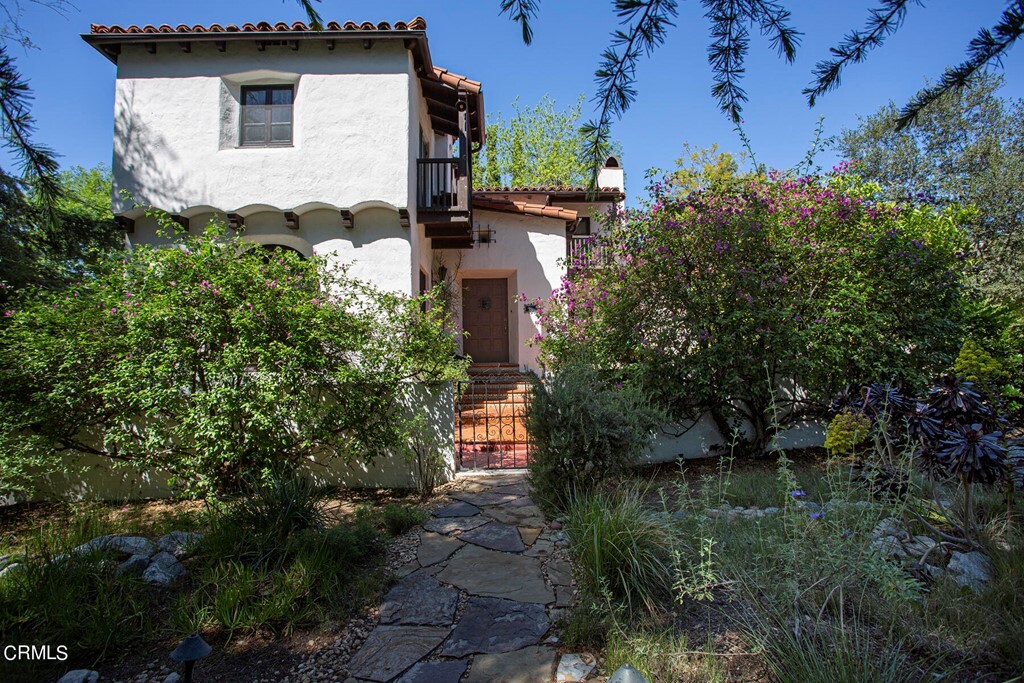 Property Photo:  4871 La Canada Boulevard  CA 91011 