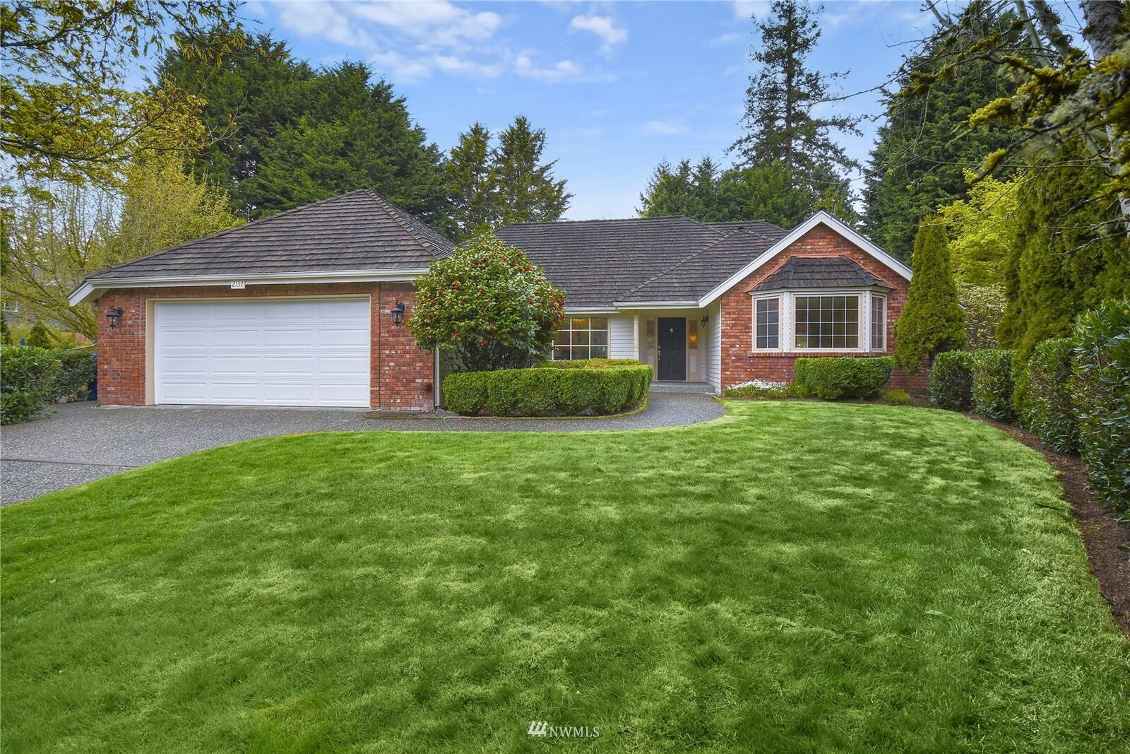 Property Photo:  2137 222nd Place NE  WA 98074 