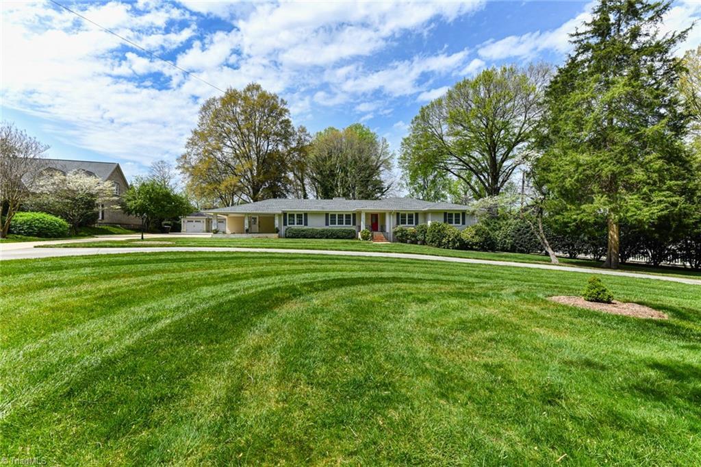Property Photo:  1009 Westridge Road  NC 27410 