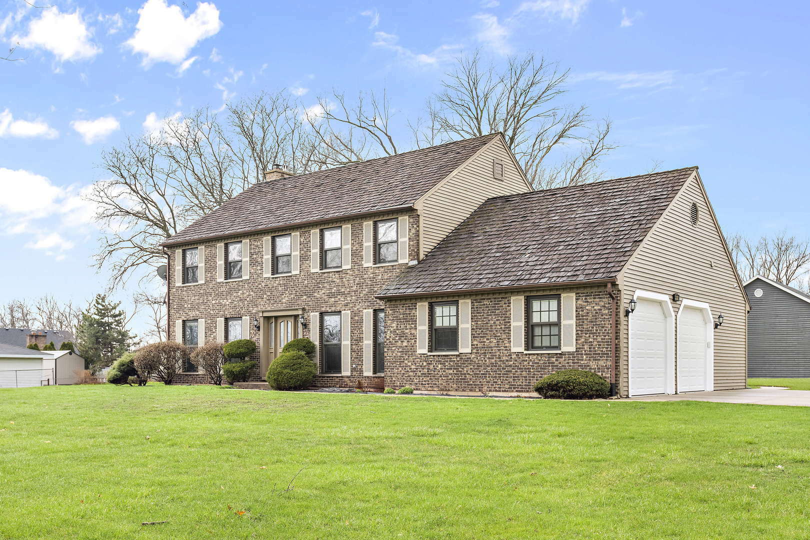 Property Photo: 4N446 Medinah Road IL 60101