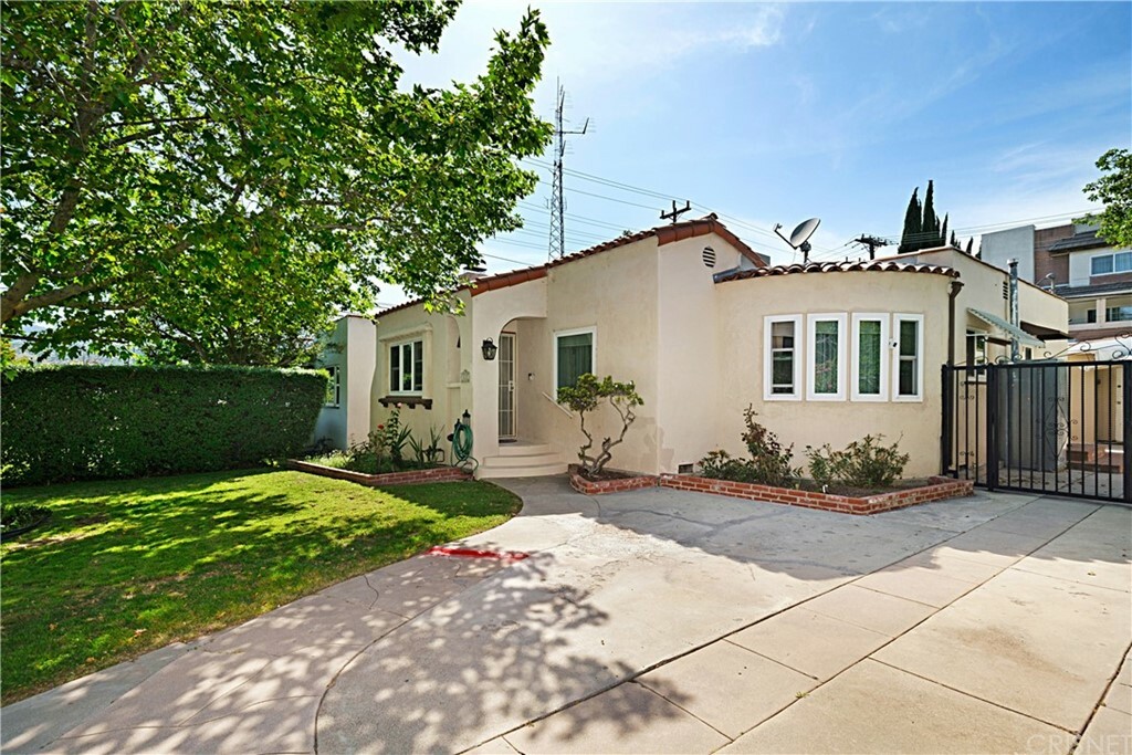 1017 Rosedale Avenue  Glendale CA 91201 photo