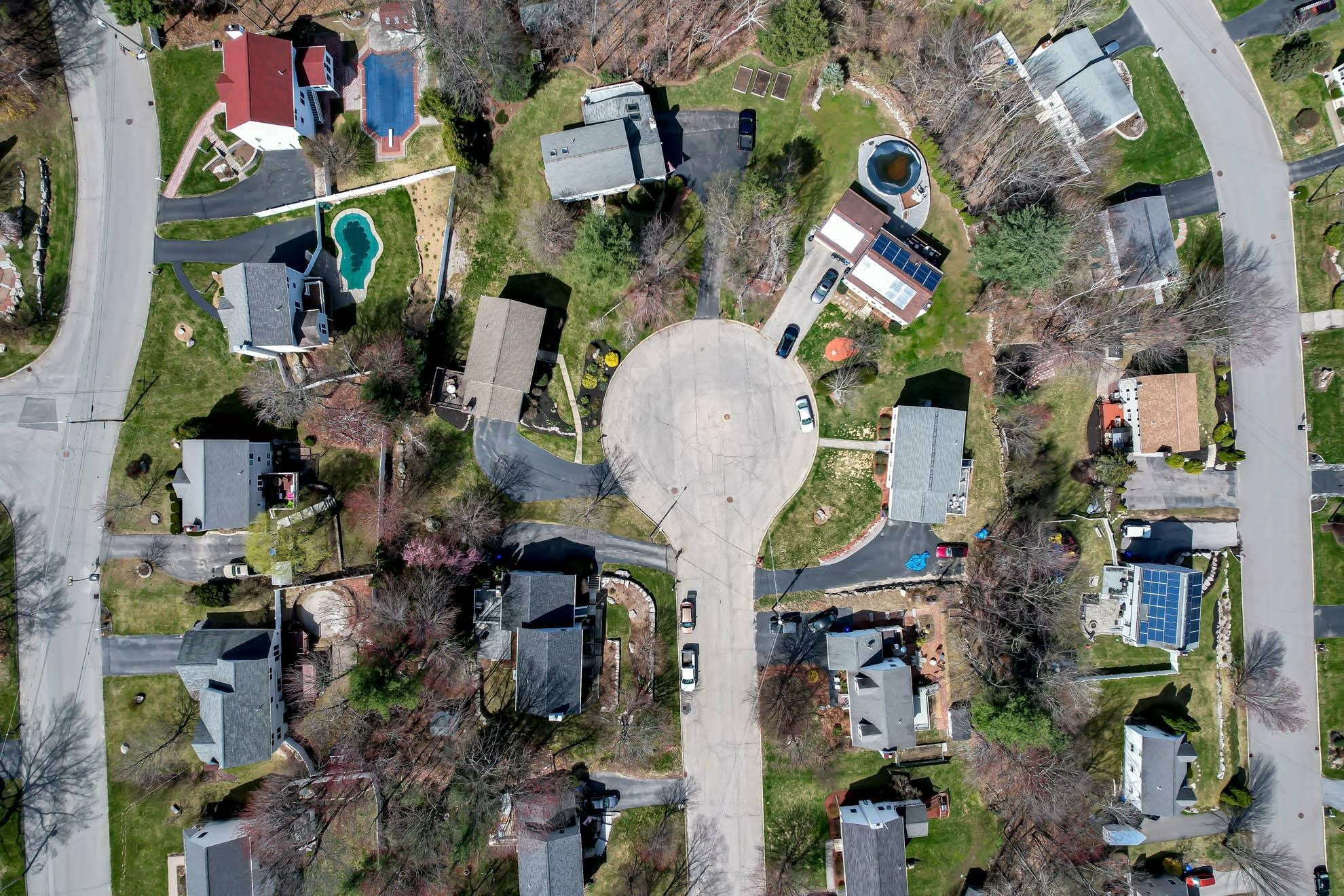 Property Photo: 100 Windward Lane NH 03104
