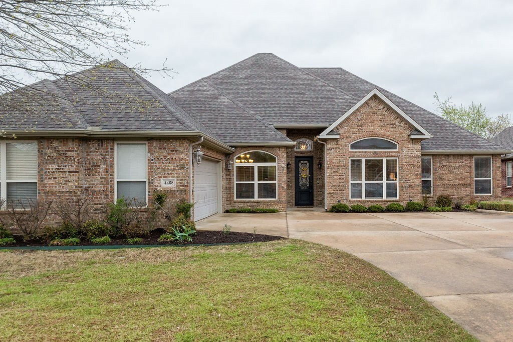 4468 W Lofty Wood Drive  Fayetteville AR 72704 photo