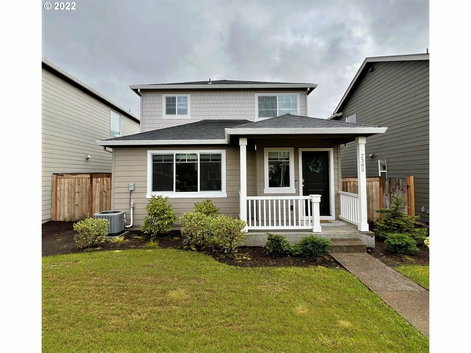 Property Photo:  2385 SE 17th Aly  OR 97080 