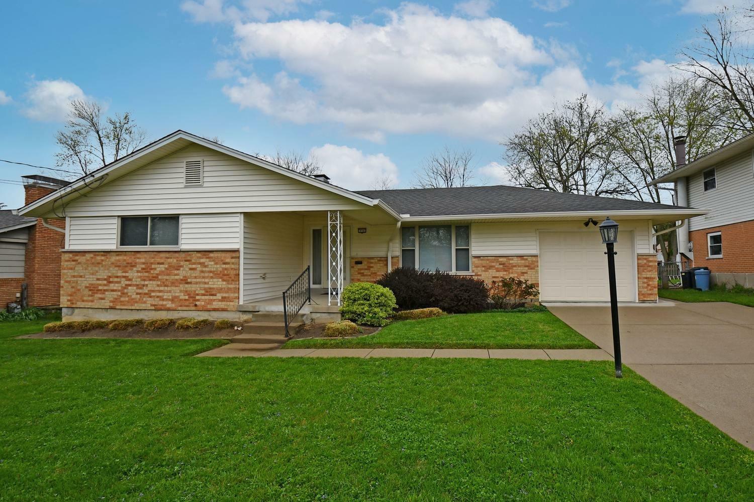 Property Photo:  954 Anderson Hills Dr  OH 45230 