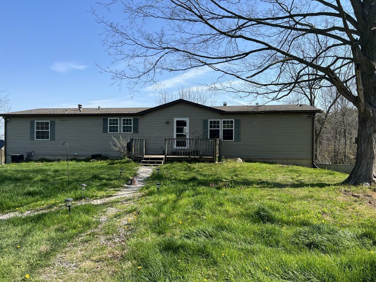 Property Photo:  12400 Custers Point Road NE  OH 43076 