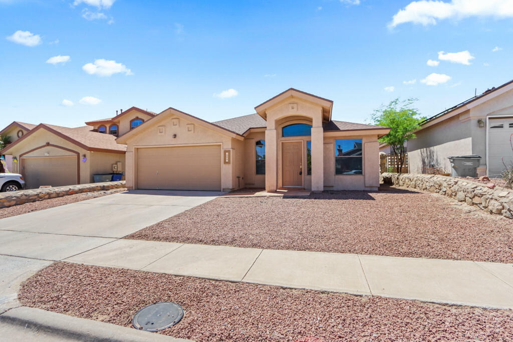 Property Photo: 1465 Paseo De Flor Street TX 79928