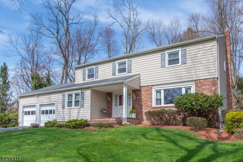 Property Photo: 4 Pondview Rd NJ 07950
